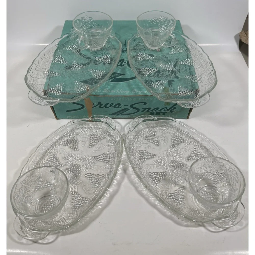 Anchor Hocking Serva-Snack Set 8pc Clear Glass Grape Pattern Vintage Boxed Set